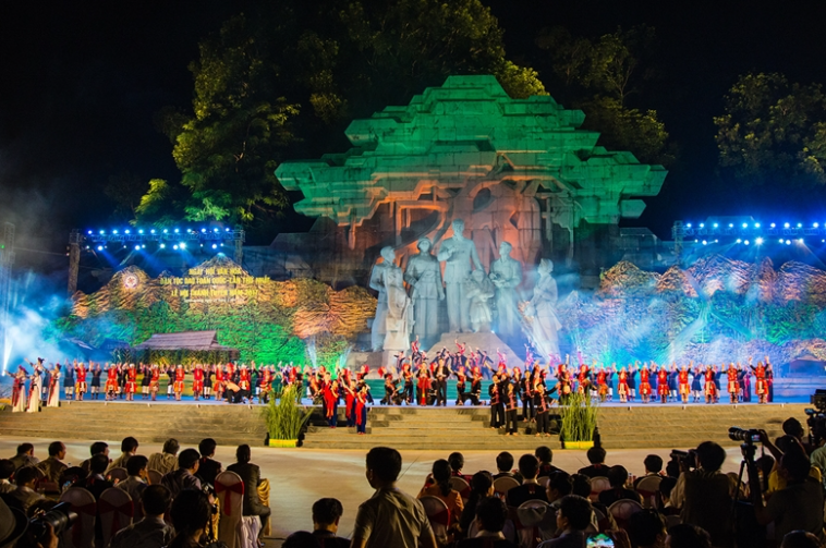 Ngày hội Văn hóa dân tộc Dao lần thứ I được tổ chức tại Tuyên Quang