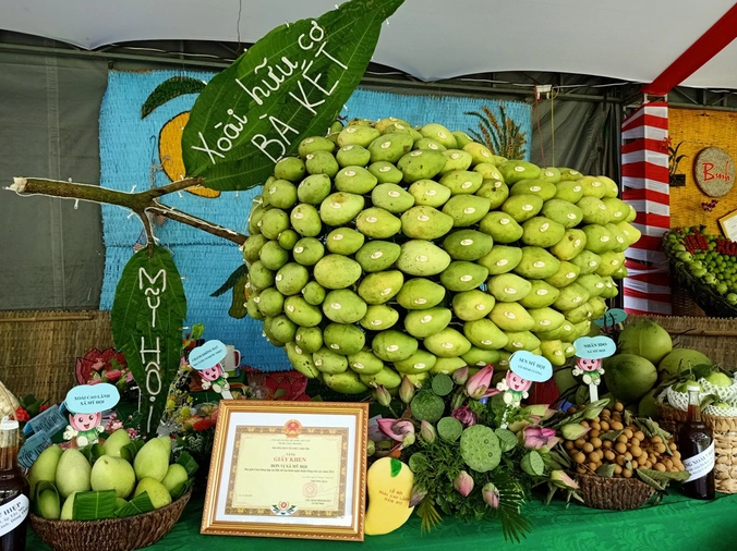 Mãn nhãn trái cây tạo hình ở "vương quốc" xoài Cao Lãnh