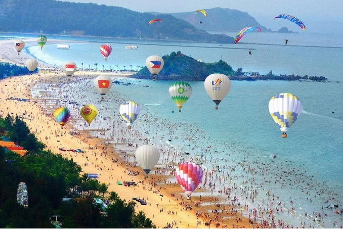 Thị xã biển Cửa Lò tổ chức ngày hội khinh khí cầu năm 2022 với nhiều trải nghiệm 