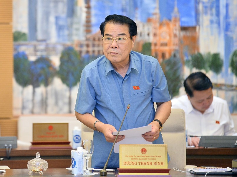 Trưởng Ban Dân nguyện Dương Thanh Bình báo cáo công tác dân nguyện của Quốc hội tháng 5 và tháng 6 năm 2022.