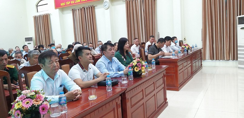 Đảng ủy, UBND phường Phúc La gặp mặt gia đình chính sách, người có công nhân dịp kỷ niệm 75 năm Ngày Thương binh - Liệt sỹ