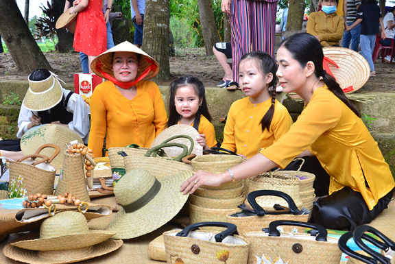 Hướng tới Lễ hội “Hương xưa làng cổ” năm 2022