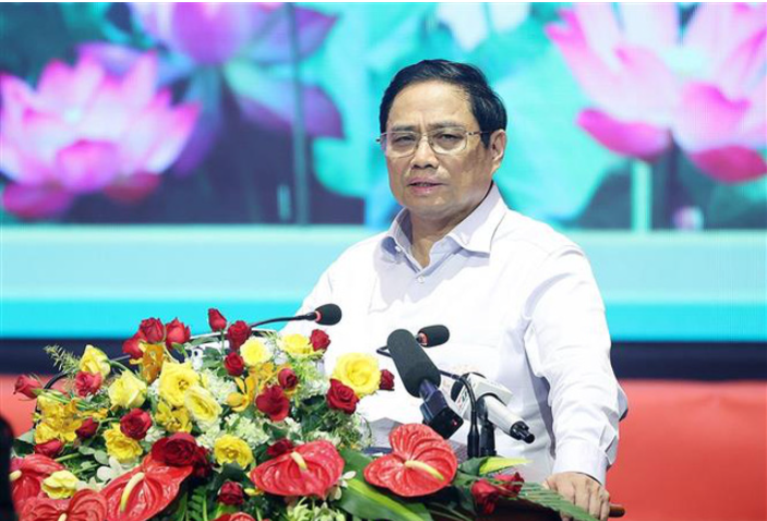 Thủ tướng Chính phủ Phạm Minh Chính phát biểu tại cuộc gặp mặt các đội tìm kiếm, quy tập hài cốt liệt sĩ - Ảnh: VGP