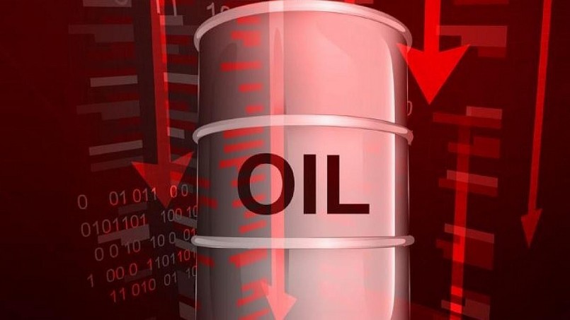 Giá xăng dầu hôm nay 5/8/2022: Dầu thô lao dốc không phanh
