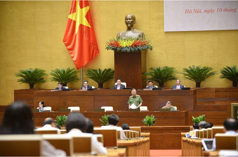Bộ trưởng Bộ Công an Tô Lâm trả lời câu hỏi của đại biểu