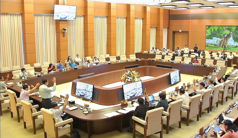 Ủy ban Thường vụ Quốc hội biểu quyết thông qua Nghị quyết về việc bổ sung dự thảo Nghị quyết ban hành Nội quy kỳ họp Quốc hội (sửa đổi) vào Chương trình xây dựng luật, pháp lệnh năm 2022
