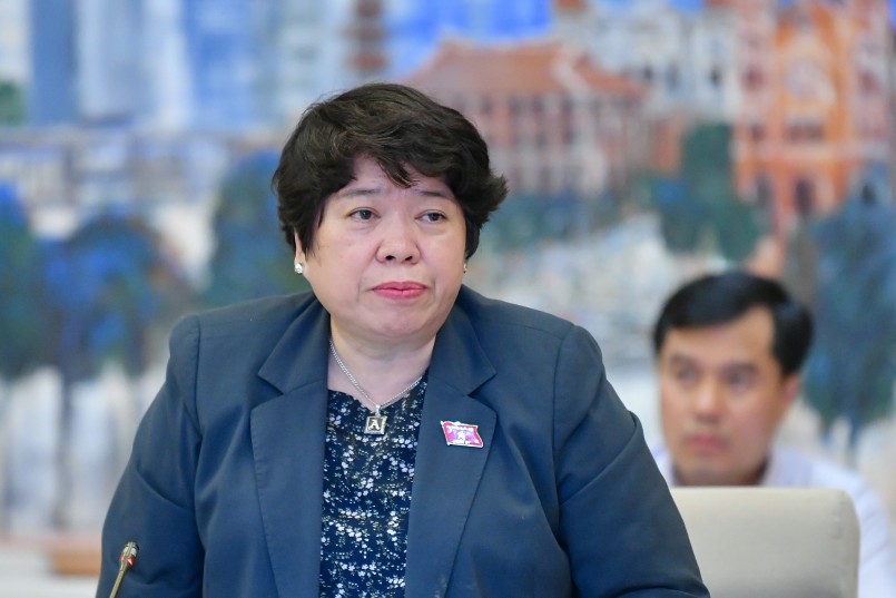 Chủ nhiệm Uỷ ban Xã hội Nguyễn Thuý Anh phát biểu tại phiên họp