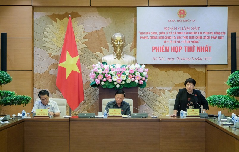 Chủ nhiệm Ủy ban Xã hội Nguyễn Thúy Anh phát biểu tại phiên họp
