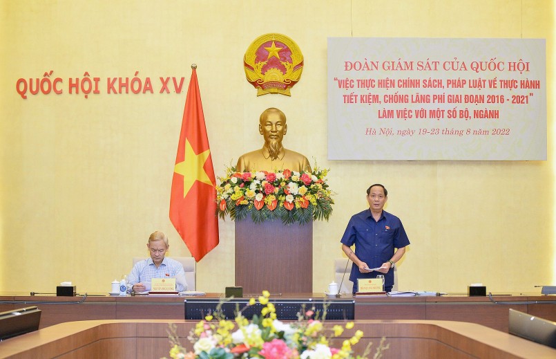Thượng tướng Trần Quang Phương, Phó Chủ tịch Quốc hội, Trưởng Đoàn giám sát phát biểu khai mạc