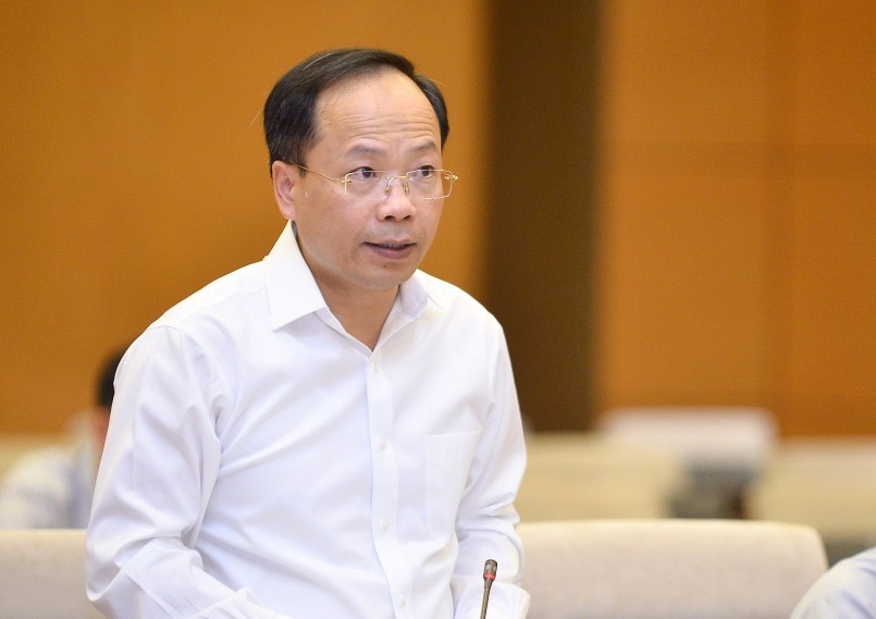 Thứ trưởng Bộ Giao thông vận tải Nguyễn Duy Lâm báo cáo tại cuộc làm việc