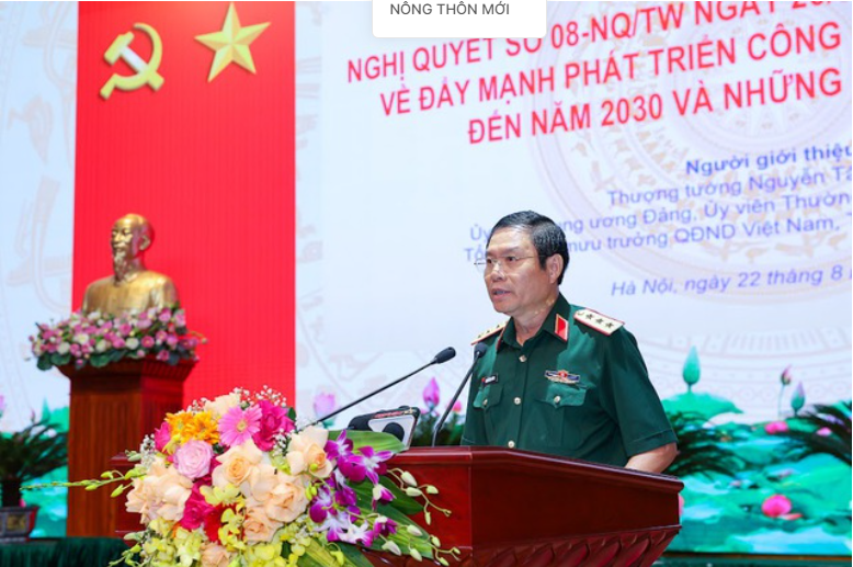 Thượng tướng Nguyễn Tân Cương, Tổng Tham mưu trưởng QĐND Việt Nam, Thứ trưởng Bộ Quốc phòng giới thiệu nội dung cơ bản của Nghị quyết số 08 - Ảnh: VGP