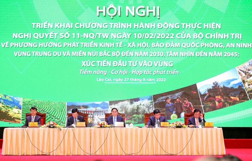 Thủ tướng Phạm Minh Chính chủ trì Hội nghị triển khai Chương trình hành động thực hiện Nghị quyết số 11-NQ/TW ngày 10/2/2022 của Bộ Chính trị. Ảnh: VGP