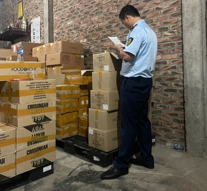 Bắc Ninh: Phát hiện hơn 40.000 sản phẩm mỹ phẩm có dấu hiệu nhập lậu