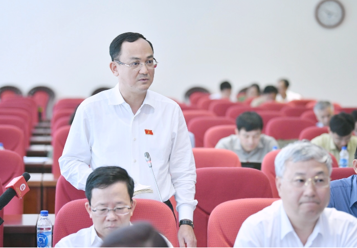 Ủy viên Thường trực Ủy ban Khoa học, Công nghệ và Môi trường của Quốc hội Nguyễn Ngọc Sơn.