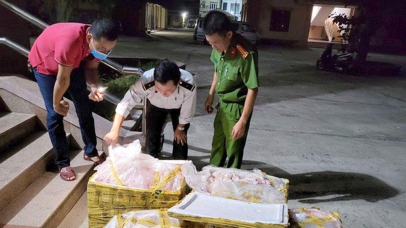 Quảng Trị: Bắt giữ 400kg nội tạng, nầm vú lợn không rõ nguồn gốc