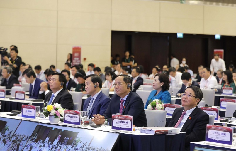 Lãnh đạo Quốc hội, Chính phủ, Học viện Chính trị quốc gia Hồ Chí Minh cùng các đại biểu tham dự diễn đàn