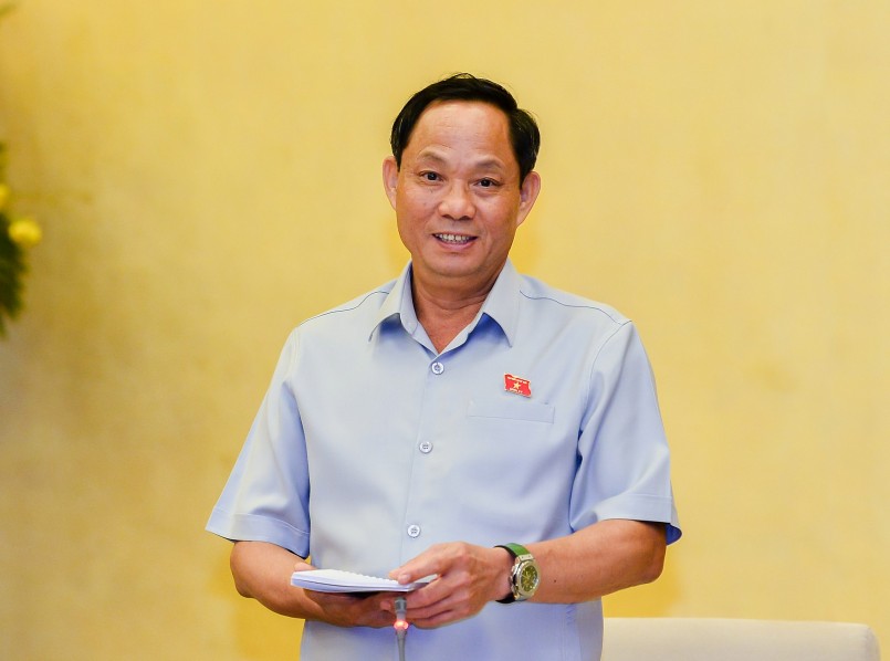 Phó Chủ tịch Quốc hội Trần Quang Phương phát biểu tại cuộc họp