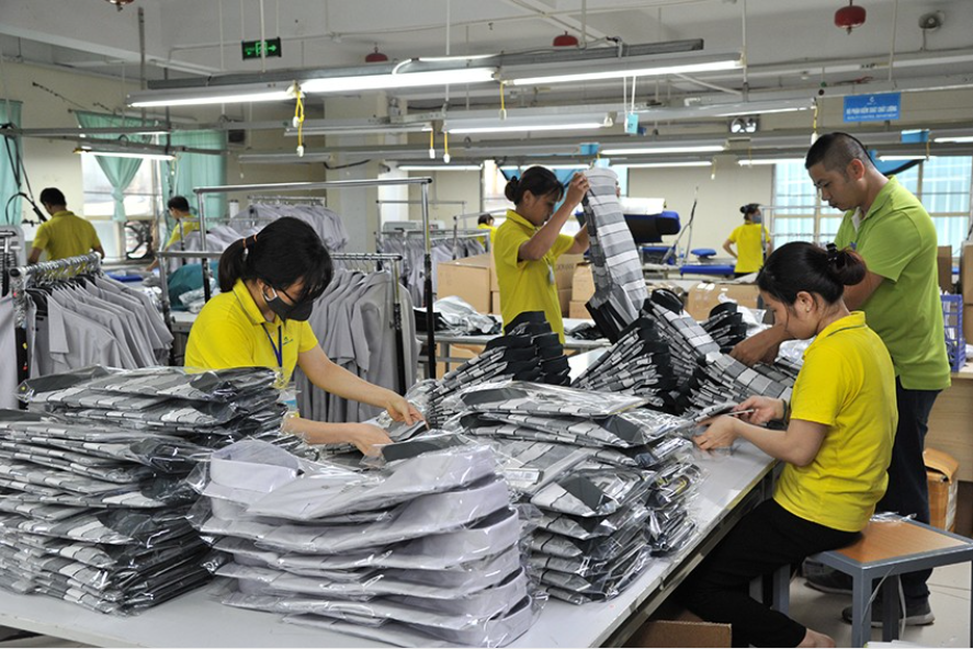 Kim ngạch xuất khẩu hàng dệt may tăng 24,3%