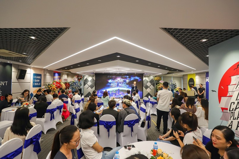 Đông đảo đối tác, khách hàng đến tham dự sự kiện ra mắt Công ty Cổ phần Ngôi sao Unik