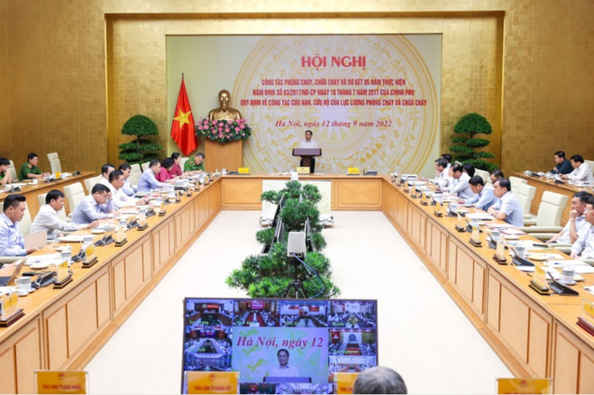 Thủ tướng Chính phủ Phạm Minh Chính: Các bộ, ngành, địa phương triển khai tổ chức thực hiện quyết liệt, nghiêm túc các nhiệm vụ, giải pháp, tạo sự chuyển biến rõ nét trong công tác PCCC và CNCH thời gian tới - Ảnh: VGP