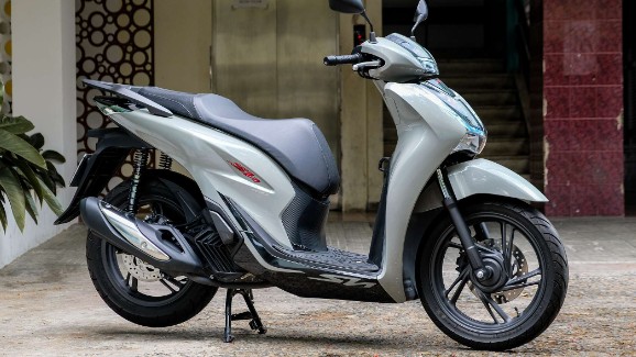 Giá xe máy Honda SH 2022 giữa tháng 10