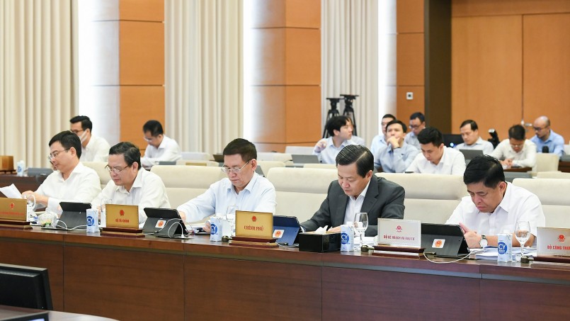 Các đại biểu tham dự Phiên họp