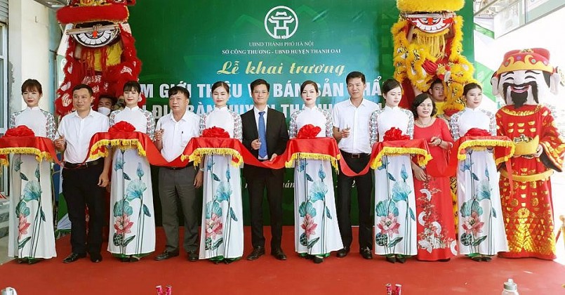 Khai trương Điểm giới thiệu và bán sản phẩm OCOP  huyện Thanh Oai.