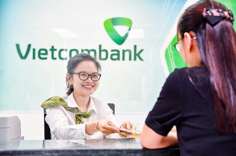 Vietcombank tạm dẫn đầu lợi nhuận trong quý III/2022