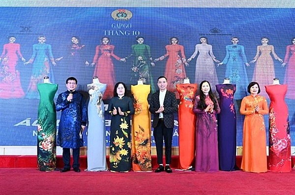 Công đoàn Giáo dục Việt Nam: Ra mắt mẫu áo dài biểu trưng của nhà giáo Việt Nam
