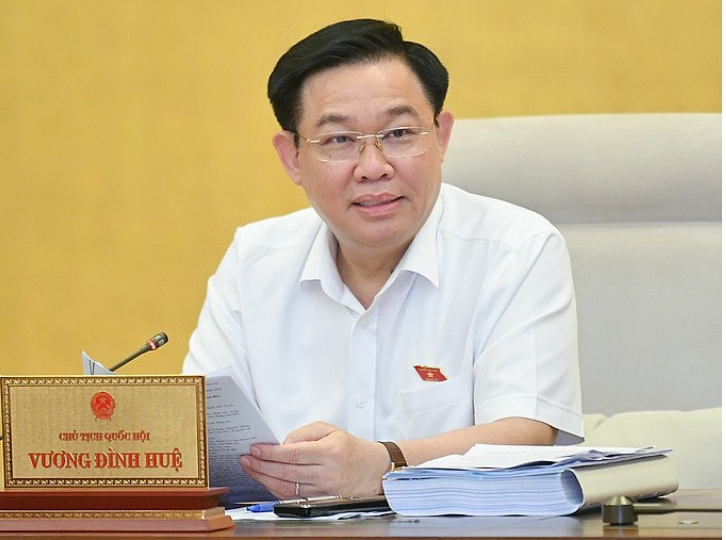 Chủ tịch Quốc hội Vương Đình Huệ phát biểu tại Phiên họp Chuyên đề Pháp luật tháng 08/2022