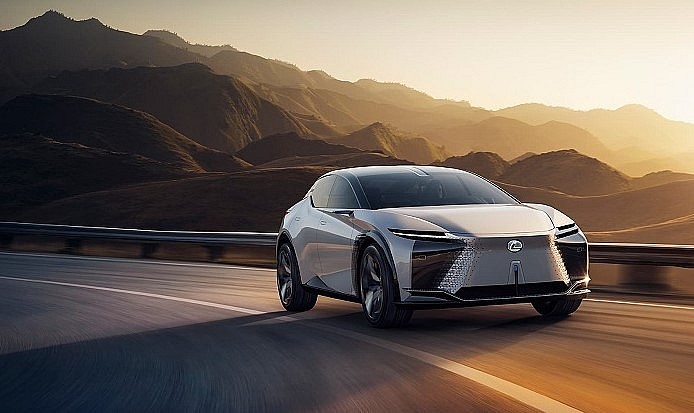 Lexus hứa hẹn dẫn lối hành trình khám phá tương lai.