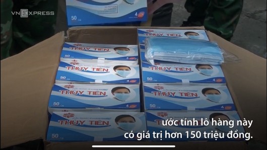 20 bao tải khẩu trang xuất lậu sang Trung Quốc