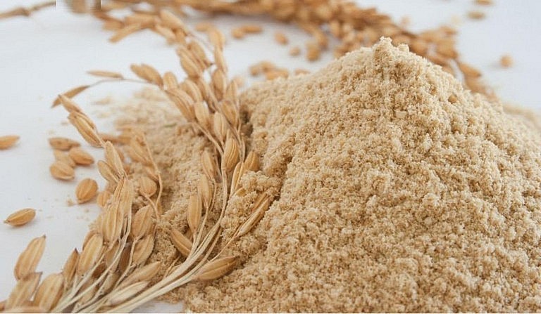 Mỗi tấn cám gạo có thể mang lại giá trị từ 2.000 – 3.000 USD 