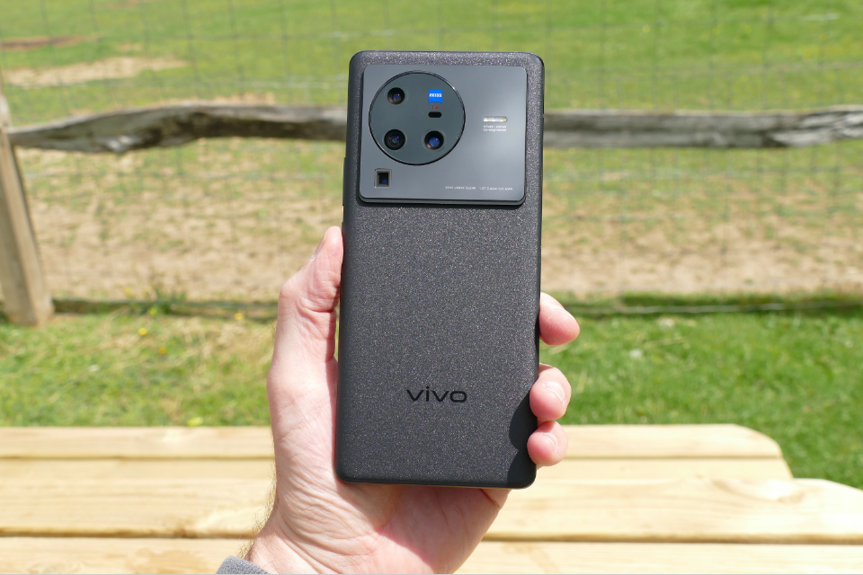 VIVO X80: Flagship xịn nhà Vivo giảm gần 3 triệu