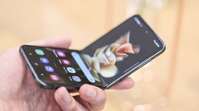 Samsung Z Flip3 giá xả kho, giảm hẳn 10 triệu đồng