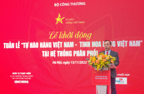 Ông Lê Văn Liêm- Giám đốc khu vực Miền Bắc - Liên hiệp Hợp tác xã Thương mại Thành phố Hồ Chí Minh (Saigon Co.op) phát biểu
