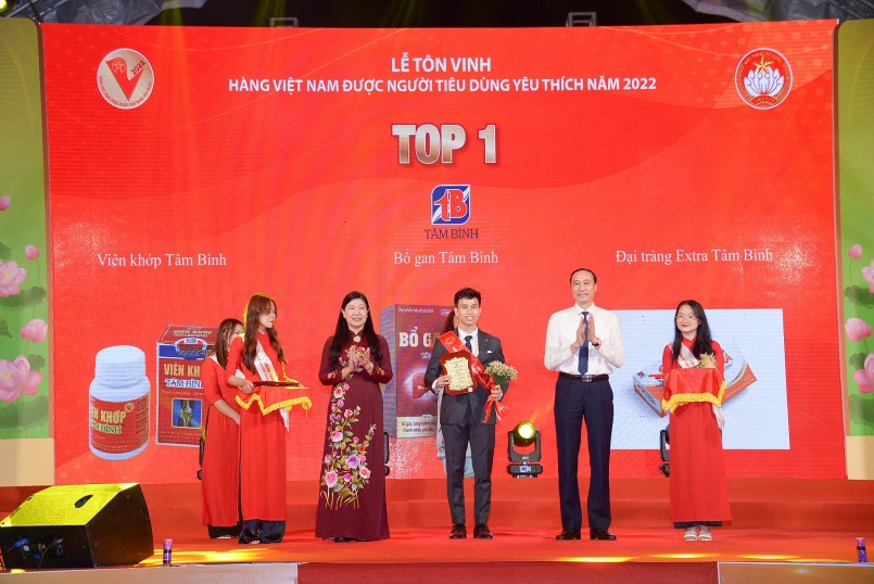 Đại tràng Extra Tâm Bình đạt Top 1 “Hàng Việt Nam được người tiêu dùng yêu thích” năm 2022