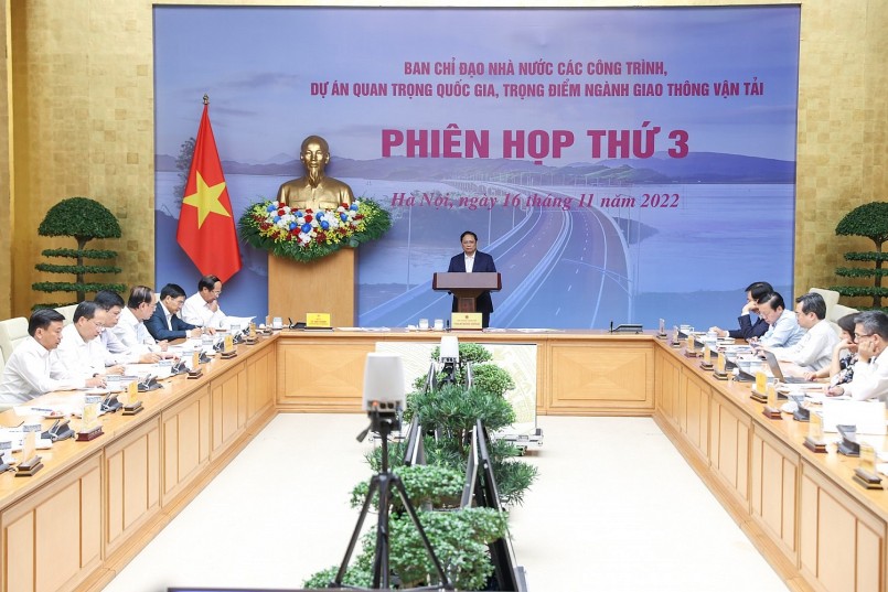 Thủ tướng Phạm Minh Chính, Trưởng Ban Chỉ đạo Nhà nước các công trình, dự án quan trọng quốc gia, trọng điểm ngành giao thông vận tải (GTVT) chủ trì phiên họp thứ ba của Ban Chỉ đạo.