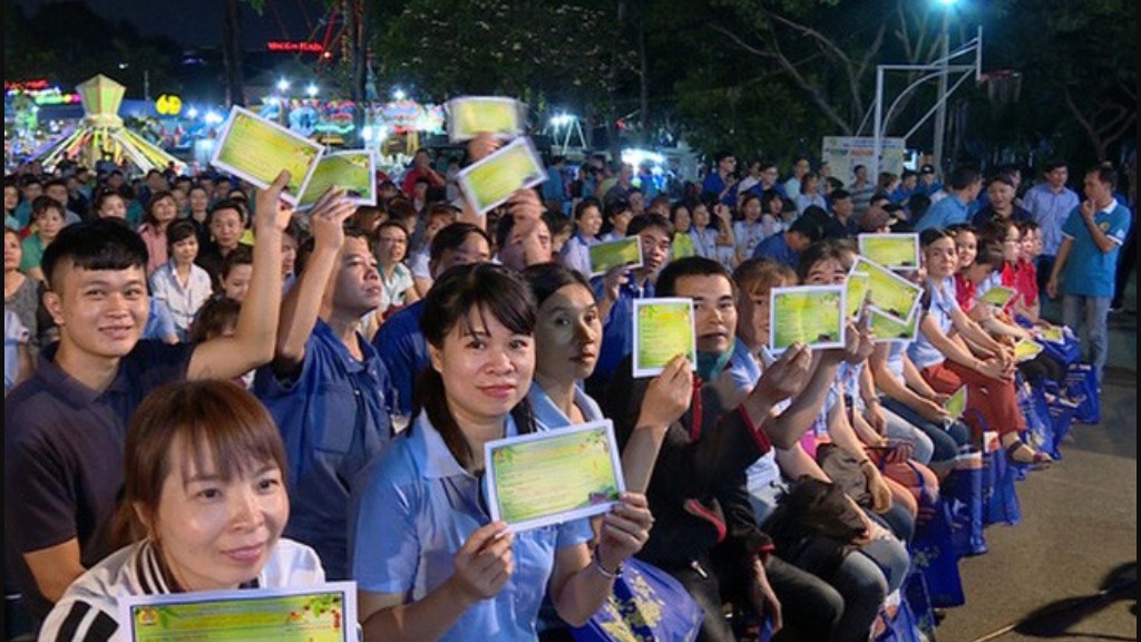Công đoàn TP. HCM: Dự kiến tặng hơn 36.500 vé xe, tàu, máy bay cho người khó khăn về quê đón Tết