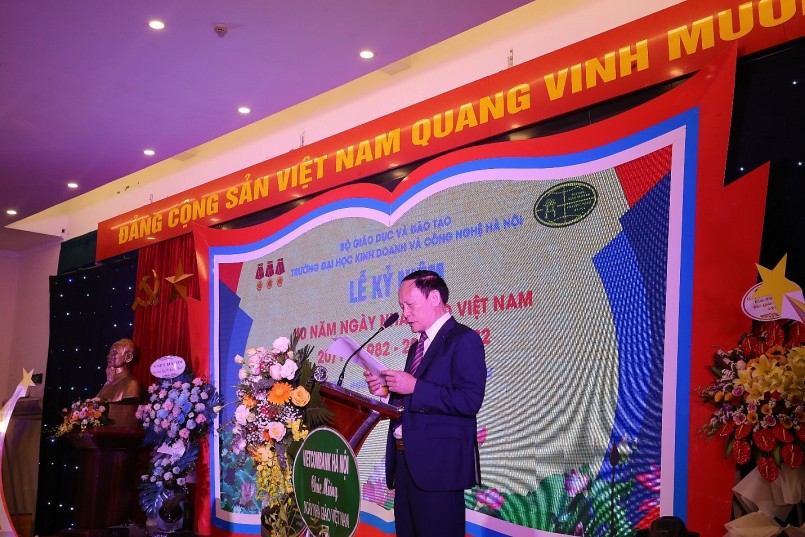 Đại học Kinh doanh và Công nghệ Hà Nội tổ chức lễ kỷ niệm 40 năm ngày Nhà giáo Việt Nam