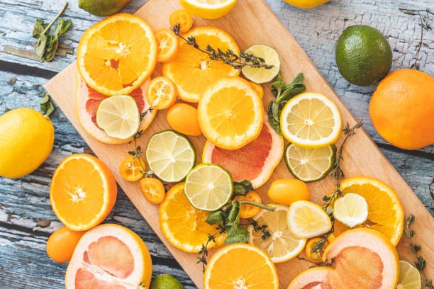 "Lỡ" bổ sung quá nhiều Vitamin C sẽ có tác dụng phụ gì