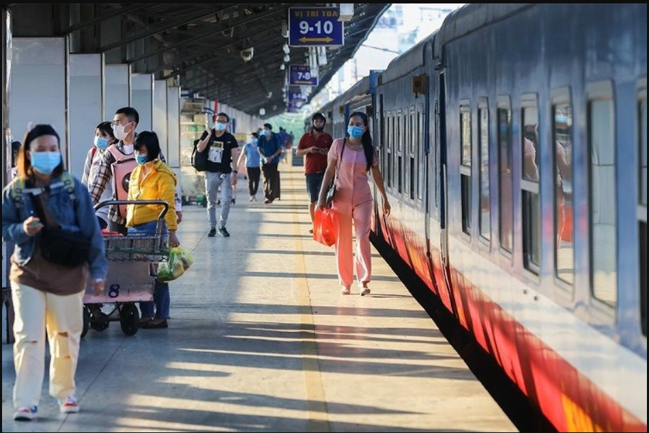 Đường sắt Hà Nội tiếp tục bổ sung vé, chạy thêm chuyến tăng cường phục vụ cao điểm Tết 2023