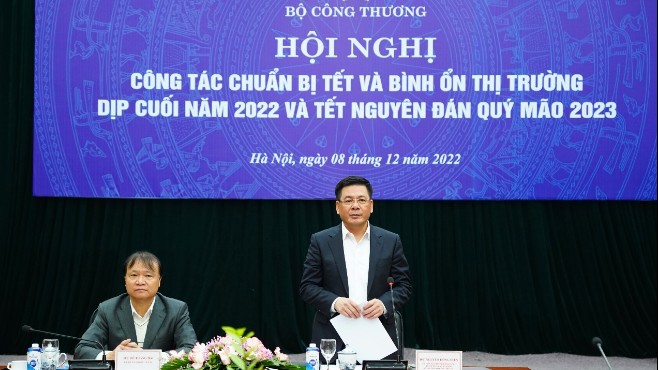 Không để thiếu hàng hóa, thực phẩm, xăng dầu dịp Tết Nguyên đán năm 2023