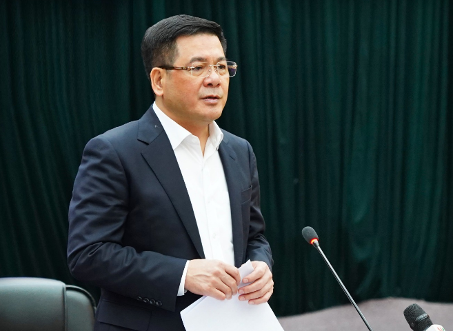 Bộ trưởng Bộ Công Thương Nguyễn Hồng Diên chỉ đạo tại Hội nghị
