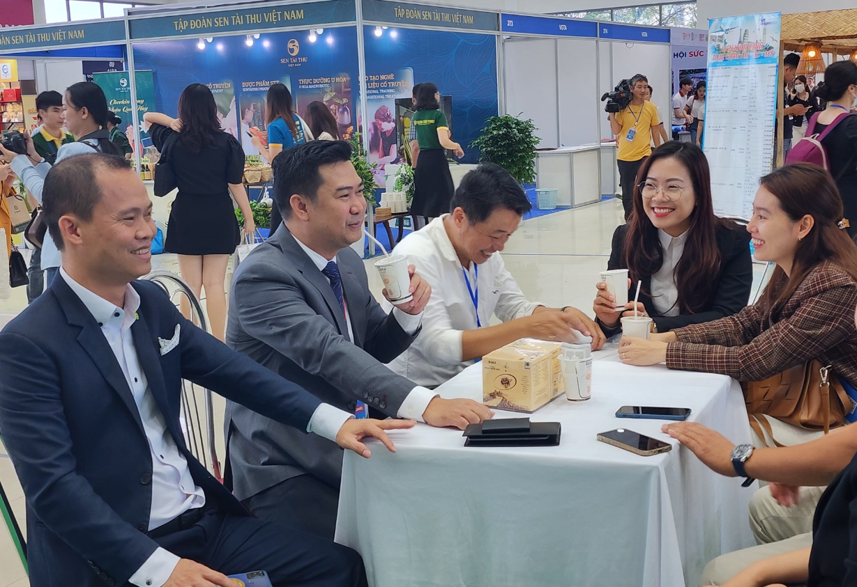 Hơn 400 doanh nghiệp du lịch gặp gỡ, tìm cơ hội hợp tác tại Đà Nẵng.