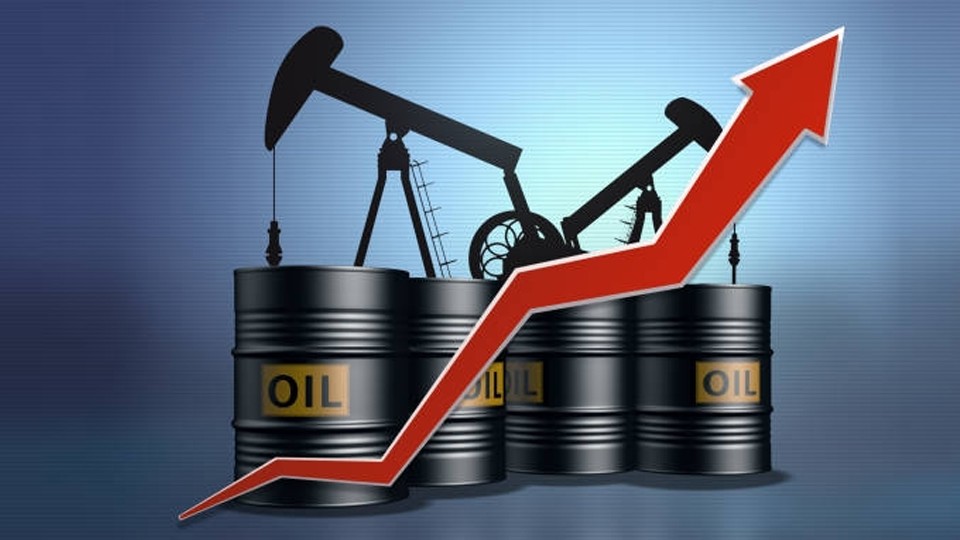 Giá dầu thô tăng vọt tuần thứ 2 liên tiếp