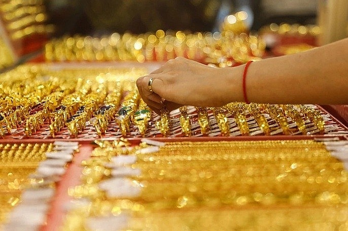 Giá vàng hôm nay (10/1): Vàng trong nước giảm mạnh