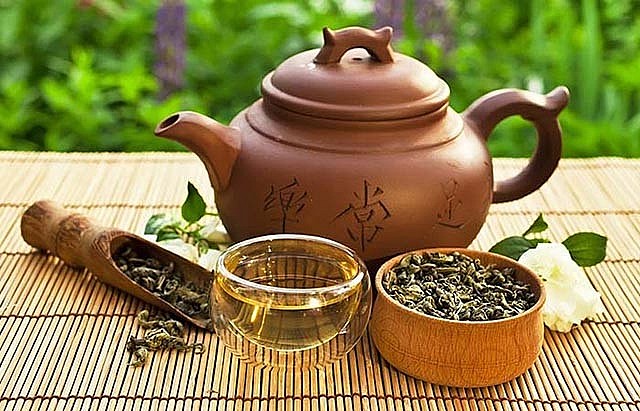 Thải độc cơ thể ngày Tết bằng các loại trà dân dã mà “có võ”