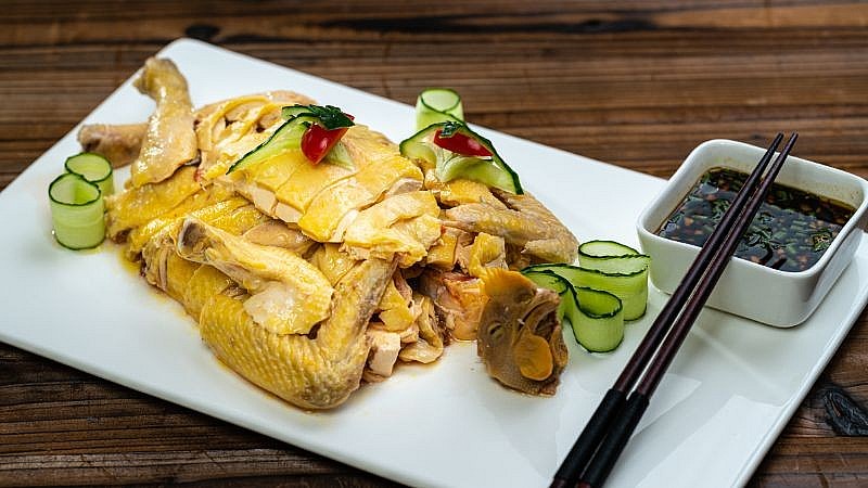 Giống gà đẹp mã, ngọt thịt đang được săn lùng ăn Tết đem chế biến những món này thì ngon hết nấc