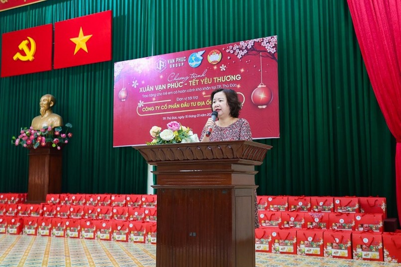 Bà Nguyễn Hương – TGĐ Dai Phuc Land, đại diện Van Phuc Group phát biểu tại chương trình - Ảnh: Vinh Rose